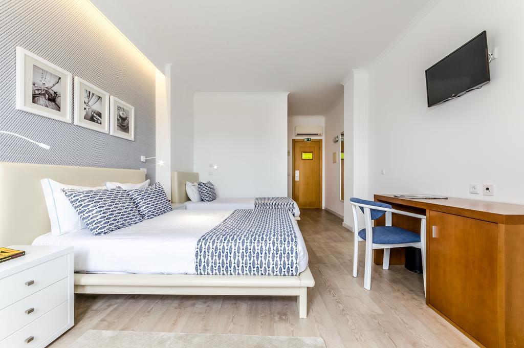 Ossiano'S Bed & Breakfast Peniche Exterior photo